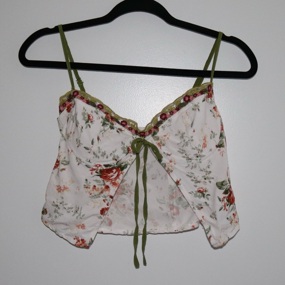 Floral corset tanktop with embroidered neckline